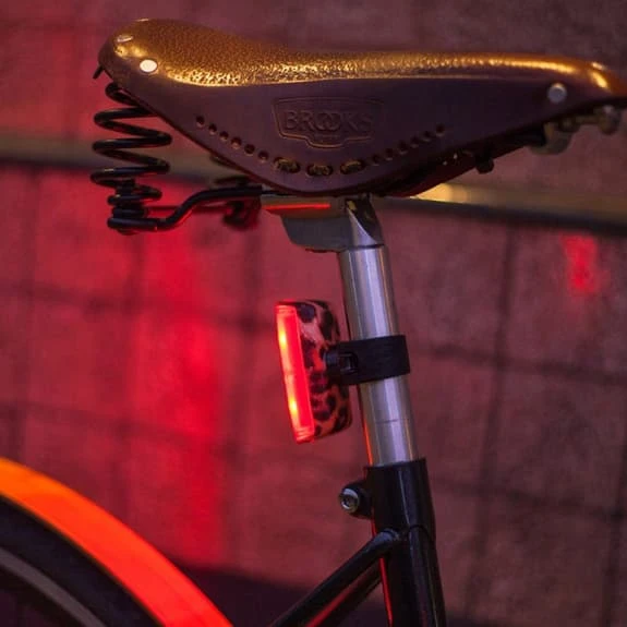 Éclairage Arrière Knog POP R Noir 2 Éclairage Arrière Knog POP R Noir – Image 2