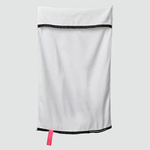Serviette MAAP Training Blanc Noir 2 Serviette MAAP Training Blanc Noir – Image 2