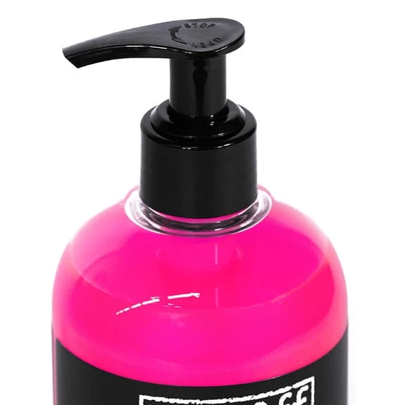 Savon Muc-Off Moisturising 500 Ml 3 Savon Muc-Off Moisturising 500 Ml – Image 3