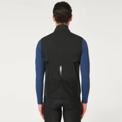 Gilet Oakley Elements Noir Intense -Vélos Équipements Magasin ok foa403761 02e 004