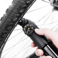 Pompe à Main Avec Manomètre Topeak Mountain TT_G Noir Gris -Vélos Équipements Magasin tpk tmtt 1g 004